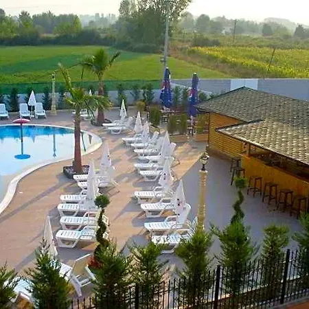 Hotell Ador 4*
