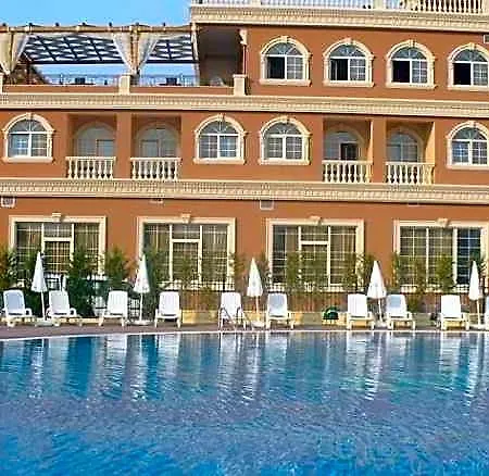 Ador Hotell
